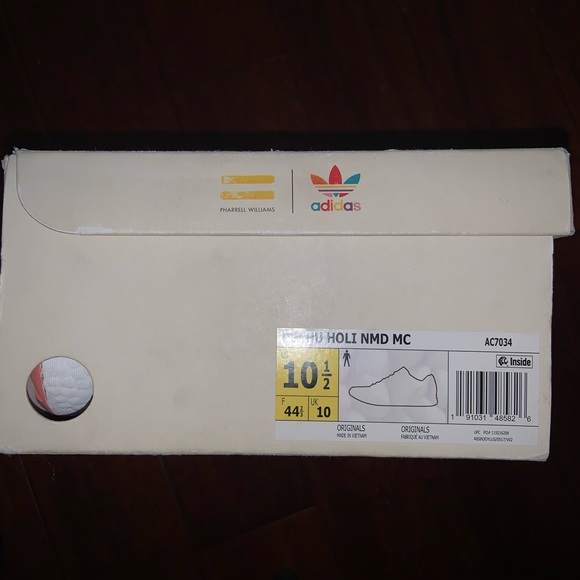 ❗️SOLD❗️Pharrell Human Races - Picture 7 of 7